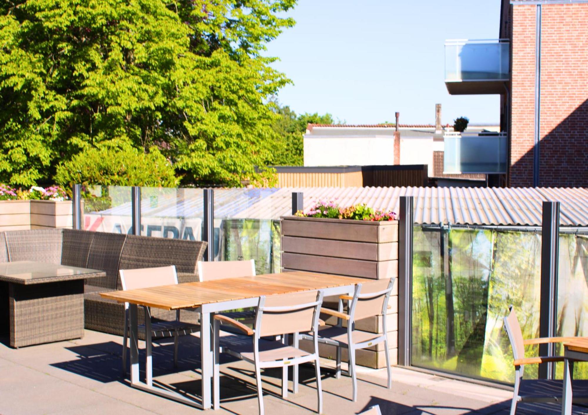 Hotel Adler & Eventlocation Gmbh Itzehoe Exterior photo